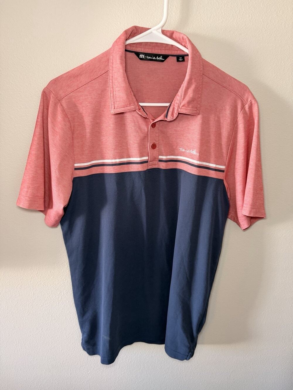 TravisMathew Colorblock Polo Size M Red Blue Golf Shirt
